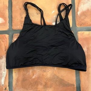 Billabong black swimsuit top. Size: medium
